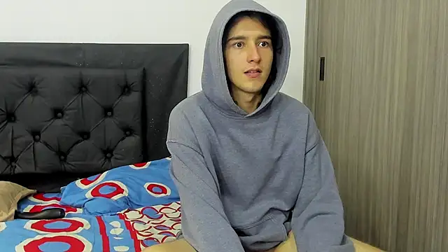 Snapshot of alex_connorr chatting on 01-04-25, 08:27 alex connorr online show from 01-04-25, 08:27