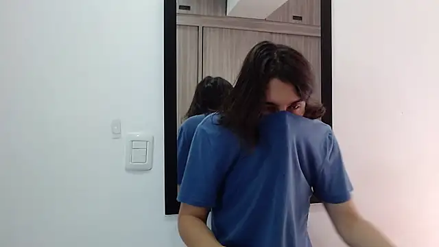 Snapshot of alex_connorr chatting on 02-12-25, 03:27 alex connorr online show from 02-12-25, 03:27