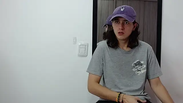 Snapshot of alex_connorr chatting on 02-14-25, 08:37 alex connorr online show from 02-14-25, 08:37