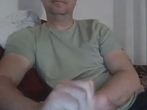 Snapshot of fikoivos chatting on 05-27-26, 07:55 fikoivos online show from 05-27-26, 07:55