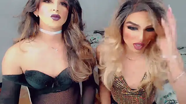 New Dolls online show from 10-31-25, 04:57