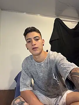 aliensexy online show from 05-19-26, 04:30