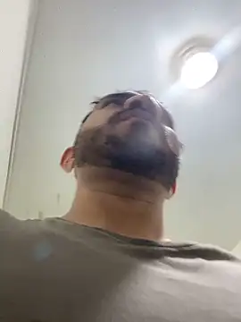 luisfer 98 online show from 04-15-26, 05:58