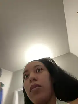 juicyyy323 online show from 12-27-24, 12:18