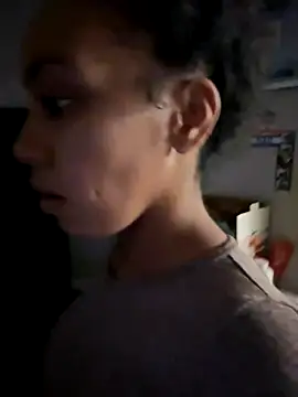 juicyyy323 online show from 11-21-25, 02:54