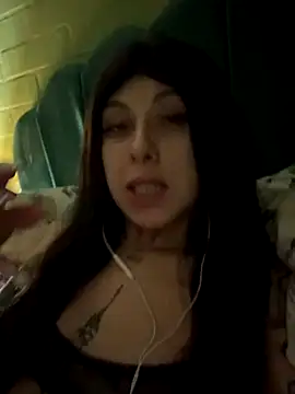 Snapshot of springof96 chatting on 11-27-25, 03:08 springof96 online show from 11-27-25, 03:08