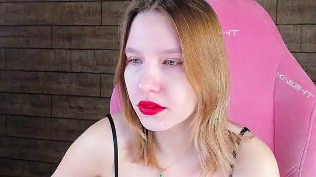 LiliLinn online show from 03-14-26, 05:24