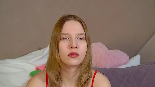 LiliLinn online show from 03-31-26, 05:08