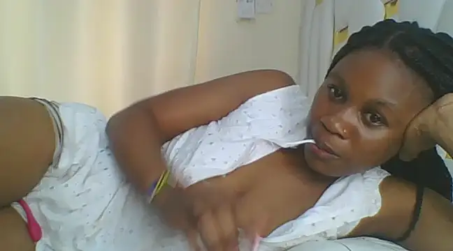 Snapshot of sweetlove05 chatting on 03-23-25, 05:54 sweetlove05 online show from 03-23-25, 05:54