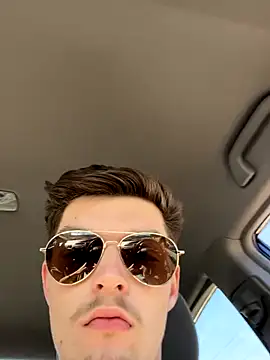 Snapshot of bigmerc chatting on 10-12-25, 03:22 bigmerc online show from 10-12-25, 03:22