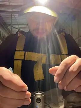 Snapshot of bigmerc chatting on 10-28-25, 05:37 bigmerc online show from 10-28-25, 05:37