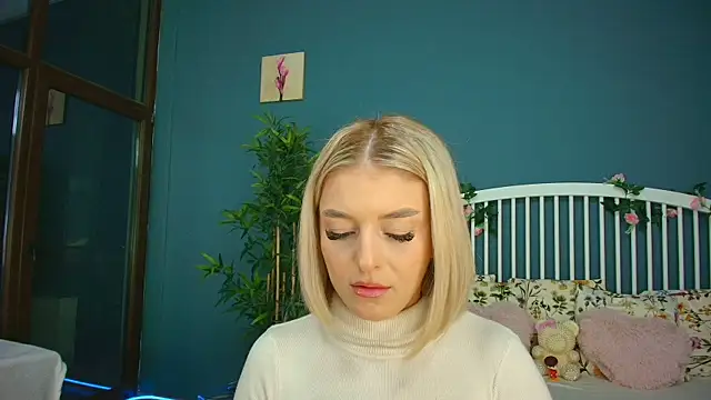 AlicePirs online show from 10-25-25, 04:09