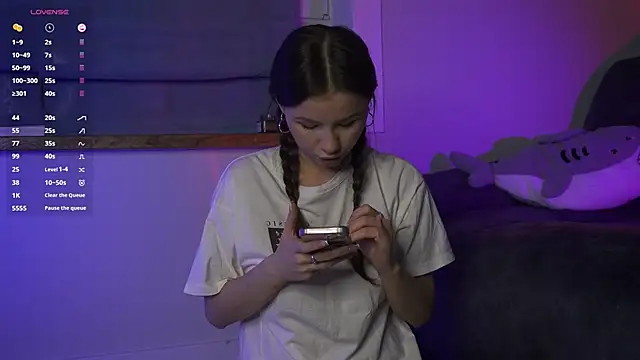 GlamourNova online show from 01-30-25, 03:40