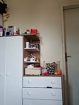 Snapshot of Indiazinhax chatting on 09-14-25, 11:20 Indiazinhax online show from 09-14-25, 11:20