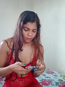 Snapshot of Indiazinhax chatting on 09-26-25, 10:41 Indiazinhax online show from 09-26-25, 10:41