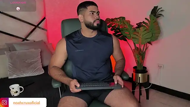 noah crux online show from 09-11-25, 11:54