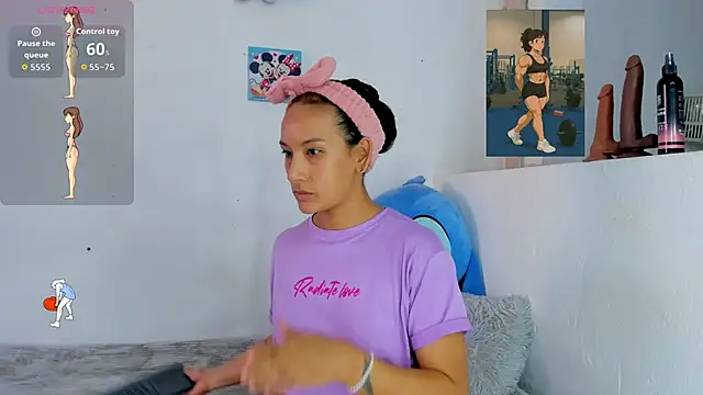 Snapshot of Valeria_Fitness chatting on 06-19-26, 07:06 Valeria Fitness online show from 06-19-26, 07:06