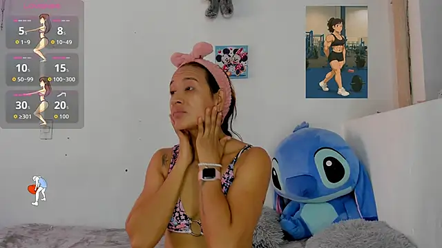 Snapshot of Valeria_Fitness chatting on 06-20-26, 07:16 Valeria Fitness online show from 06-20-26, 07:16