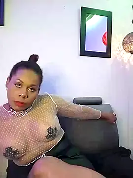 Snapshot of Camille_rose_ chatting on 01-14-25, 08:37 Camille rose online show from 01-14-25, 08:37