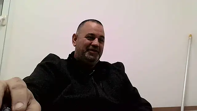 Snapshot of your_man85 chatting on 01-26-25, 06:37 your man85 online show from 01-26-25, 06:37