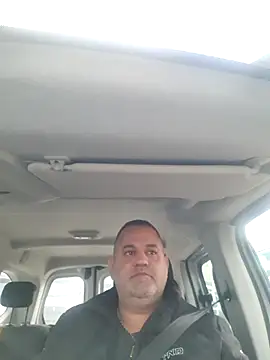 Snapshot of your_man85 chatting on 12-19-25, 07:15 your man85 online show from 12-19-25, 07:15