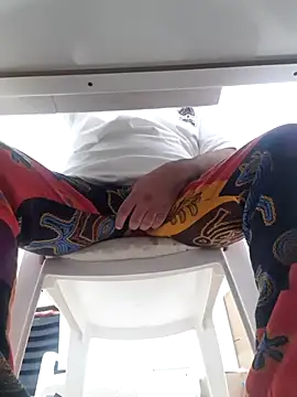 Snapshot of your_man85 chatting on 02-17-26, 06:14 your man85 online show from 02-17-26, 06:14