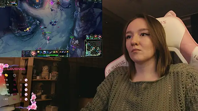 MoonlishSiren online show from 12-05-25, 07:43