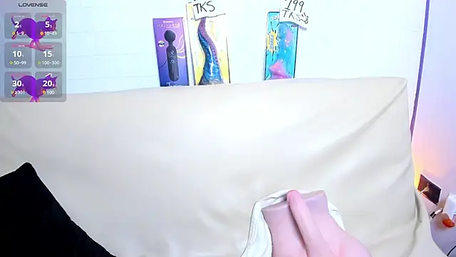 Snapshot of Yeye_scs chatting on 02-04-25, 03:26 Yeye scs online show from 02-04-25, 03:26