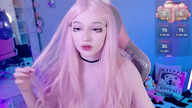 White kitty01 online show from 04-19-26, 02:49