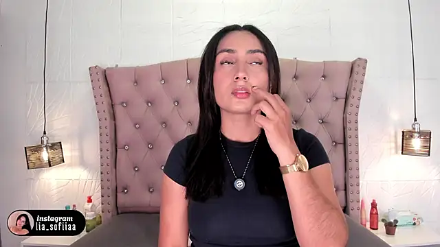 lia sofiia online show from 04-11-26, 09:13