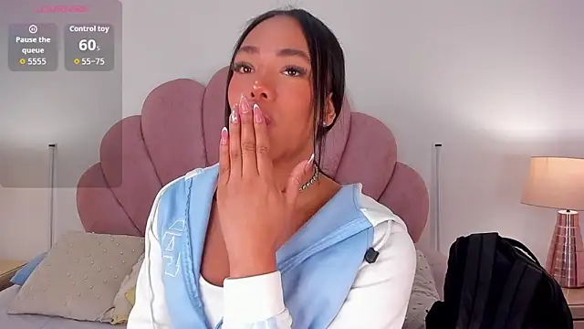 Nicole Paradise online show from 02-19-26, 12:23