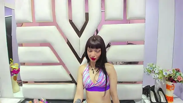 Snapshot of Aurora_18 chatting on 12-05-24, 02:44 Aurora 18 online show from 12-05-24, 02:44