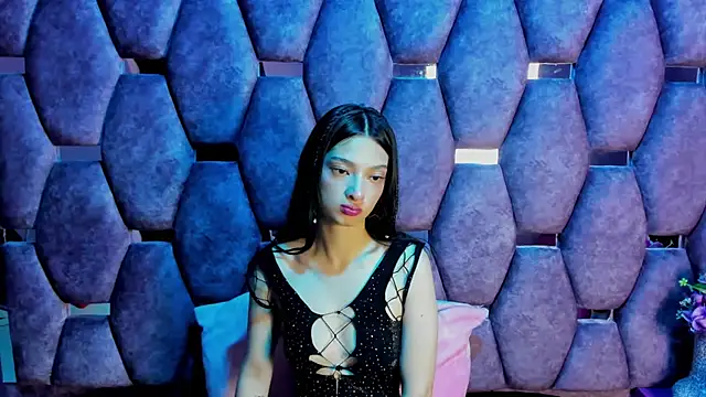 Snapshot of Aurora_18 chatting on 12-04-25, 02:59 Aurora 18 online show from 12-04-25, 02:59