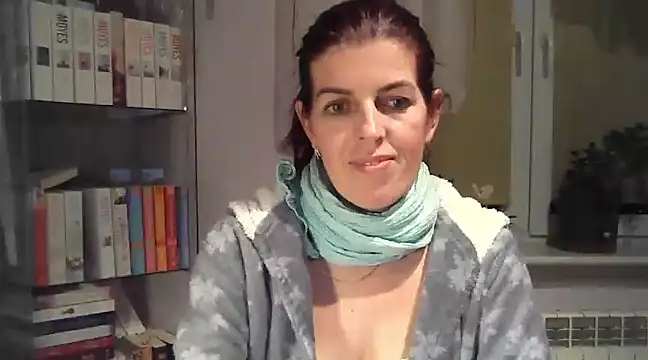 Snapshot of SophieLux82 chatting on 01-27-25, 09:44 SophieLux82 online show from 01-27-25, 09:44