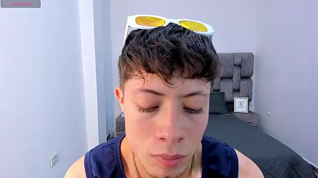 Snapshot of MarcusCollinss_ chatting on 12-20-24, 03:21 MarcusCollinss online show from 12-20-24, 03:21