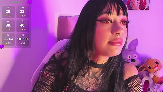 Snapshot of Akari1_Mischief chatting on 12-19-24, 01:07 Akari1 Mischief online show from 12-19-24, 01:07