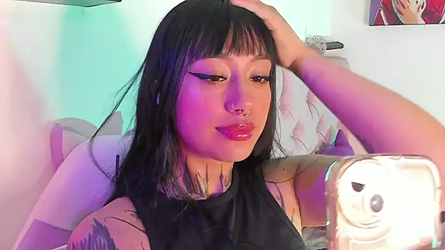 Snapshot of Akari1_Mischief chatting on 01-03-25, 10:19 Akari1 Mischief online show from 01-03-25, 10:19