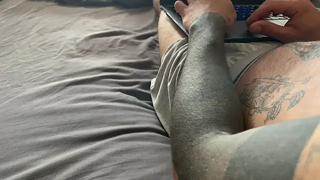 Snapshot of kameray12 chatting on 03-02-25, 09:10 kameray12 online show from 03-02-25, 09:10