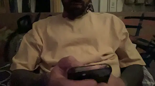 Snapshot of kameray12 chatting on 03-14-25, 01:48 kameray12 online show from 03-14-25, 01:48