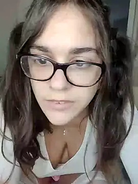 Miachan LaGattinaVogliosa online show from 10-14-25, 03:02