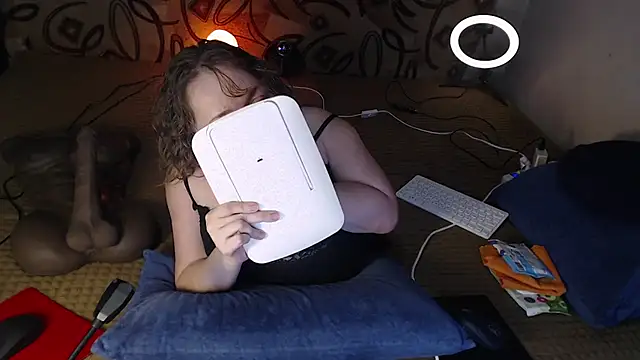Snapshot of MiniNatalie chatting on 01-30-25, 10:29 MiniNatalie online show from 01-30-25, 10:29