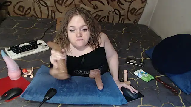 Snapshot of MiniNatalie chatting on 02-27-25, 05:15 MiniNatalie online show from 02-27-25, 05:15