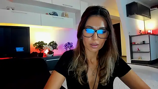 MissSmiley26 online show from 10-16-25, 07:59