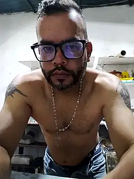 Snapshot of Daos69 chatting on 02-05-26, 03:11 Daos69 online show from 02-05-26, 03:11