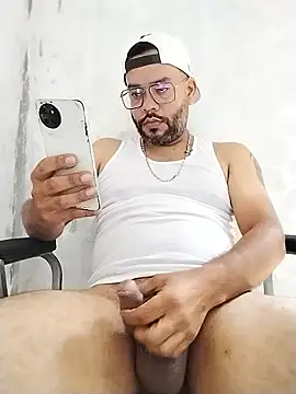 Snapshot of Daos69 chatting on 03-22-26, 03:59 Daos69 online show from 03-22-26, 03:59