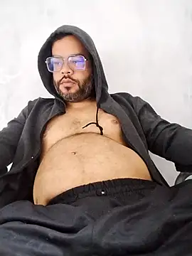 Snapshot of Daos69 chatting on 03-26-26, 02:22 Daos69 online show from 03-26-26, 02:22