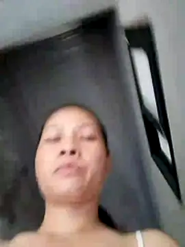 Snapshot of Aninyin22 chatting on 07-13-26, 03:09 Aninyin22 online show from 07-13-26, 03:09