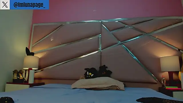 Snapshot of Lunapage chatting on 02-20-25, 02:02 Lunapage online show from 02-20-25, 02:02