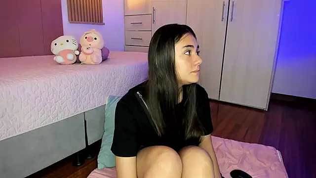 mia nevaeh online show from 11-16-25, 08:03