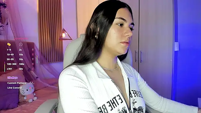 mia nevaeh online show from 02-21-26, 08:21